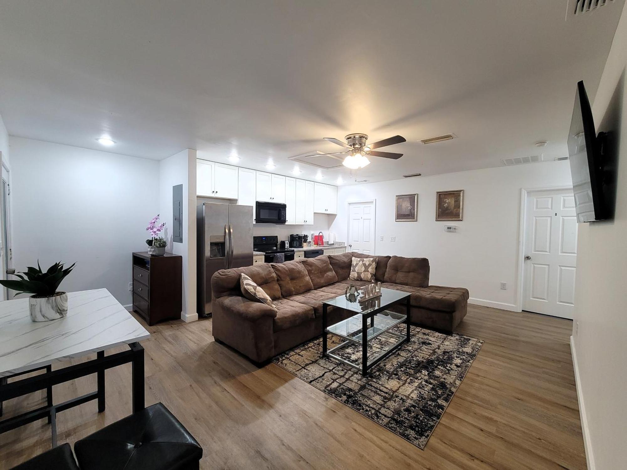 One Room In A Renovated Duplex House Near Fsu Tallahassee Exterior photo